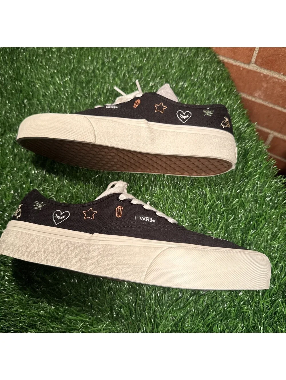 VANS Mystical Embroidered Authentic VR3 Sneakers Size 8.5w 7M Vnds Tried On Only